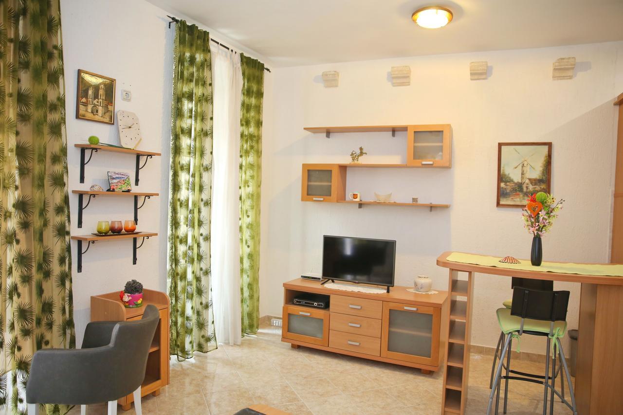 Old Town Kotor Square Apartment Bagian luar foto