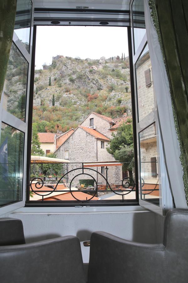 Old Town Kotor Square Apartment Bagian luar foto